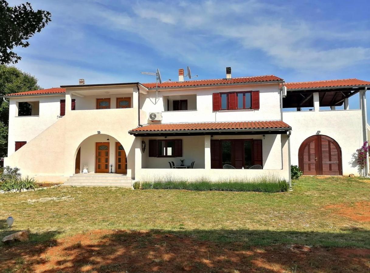 Casa Val Madorso Apartamento Peroj Exterior foto